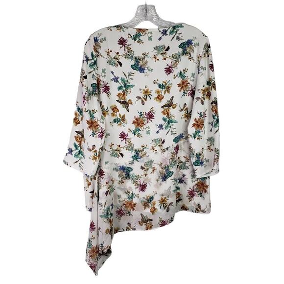 Chico's Shirt Top Women's Size 1 Medium White Garden Floral Asymmetrical New - Picture 3 of 6